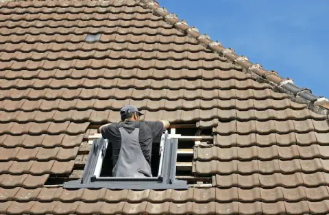 Pose de velux - Bourg-Lastic